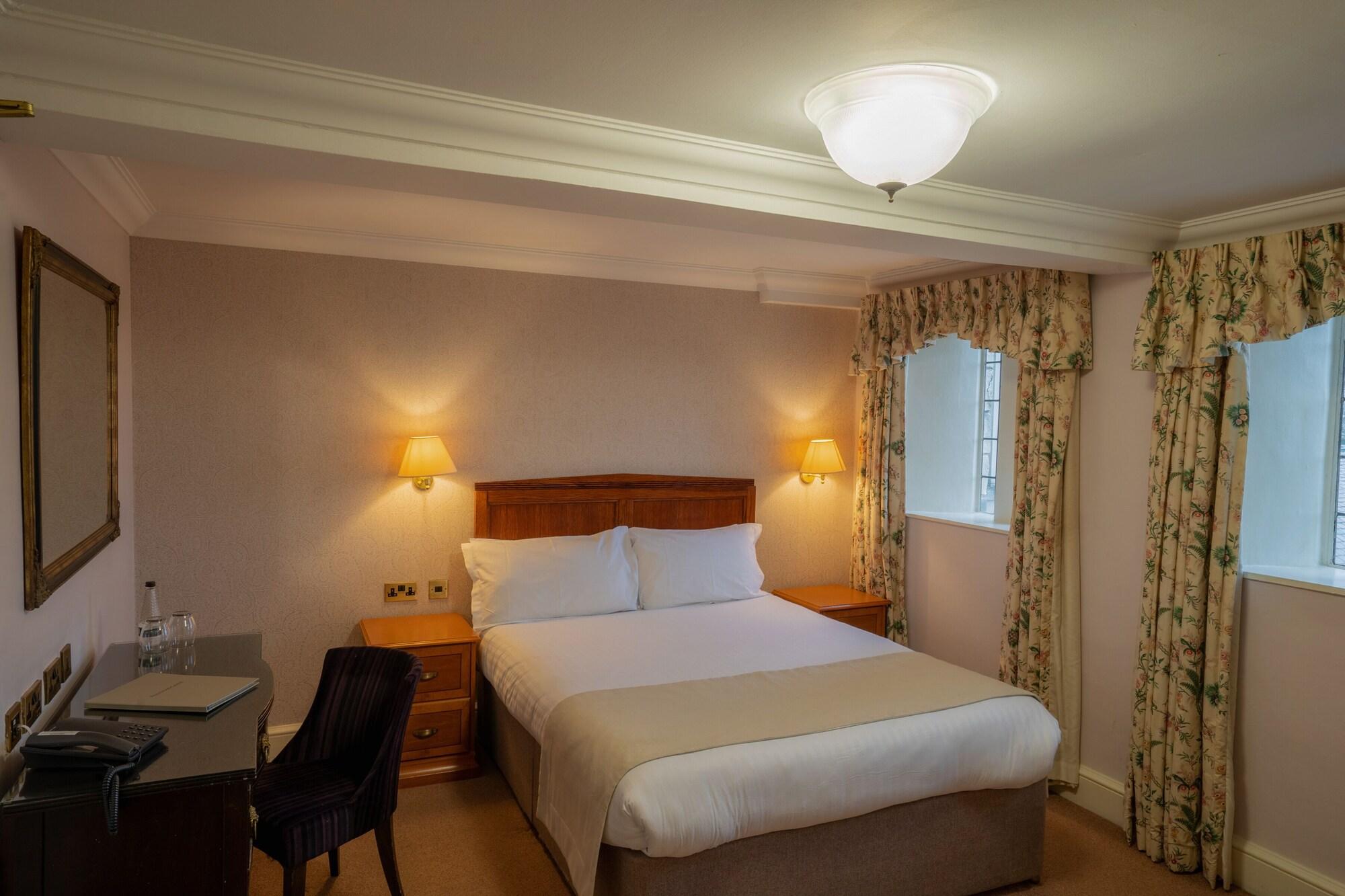 Hazlewood Castle & Spa Tadcaster Exterior foto